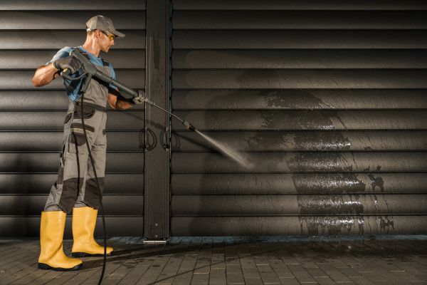 Garage Pressure Washing in Windsor