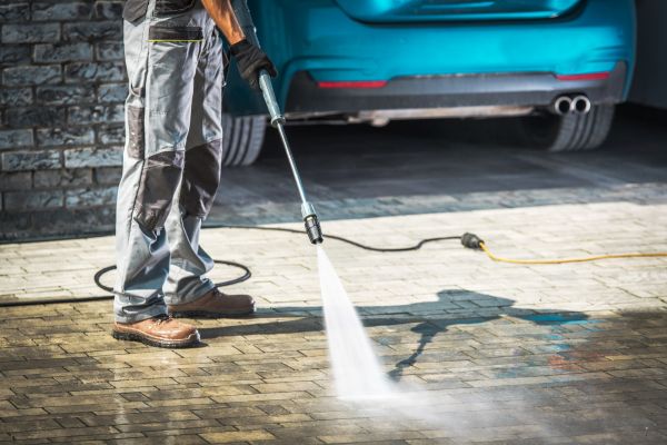 Home Pressure Cleaning in Windsor