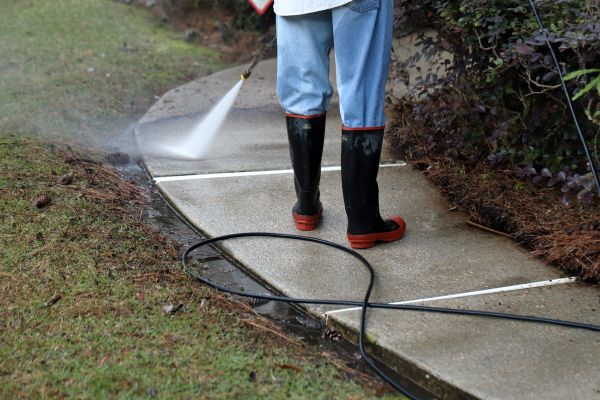 Sidewalk Pressure Cleaning in Windsor